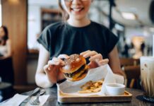 20 фаст-фудів з низьким вмістом натрію для швидкого харчування на ходу