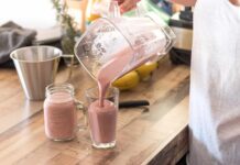 Дослідження підтверджує, що банани знижують корисність ягідних смузі