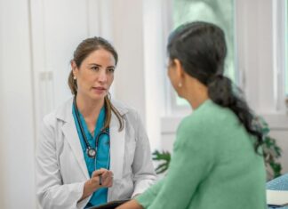 Навигация по Менопаузе: Важные Вопросы Вашему Гинекологу