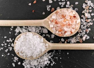 Himalayan vs. Sea Salt: A Deep Dive into Minerals, Processing, and Risks
