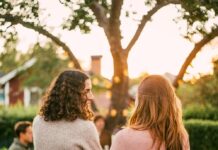 Mastering the Art of Connection: A Guide to Starting and Sustaining Conversations