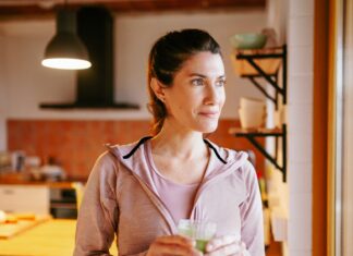 Navigeren in de perimenopauze: 5 door de wetenschap ondersteunde gewoonten voor vrouwen van 35+