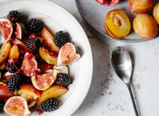 L’alimentation peut-elle amortir les dommages causés par la pollution atmosphérique ? Une nouvelle étude suggère que les fruits peuvent protéger la fonction pulmonaire