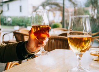 Votre corps transforme l’alcool en neurotoxine. La génétique n’aide pas.
