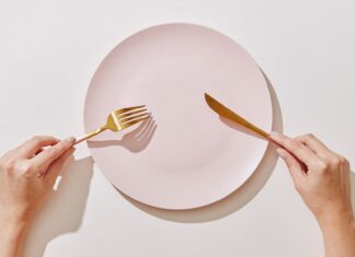 31 Studien beweisen, dass moderates Fasten extremes Fasten schlägt