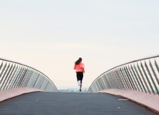 Koolhydraten opnieuw bekijken: een eeuw onderzoek naar energie en prestaties